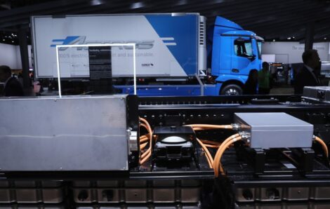 Adoption of Electric Trucks: Indonesia Advised to Use Battery-Swapping Technology