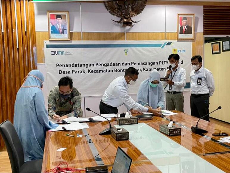 Bakrie Berpartisipasi Bangun Pembangkit Listrik EBT di Selayar