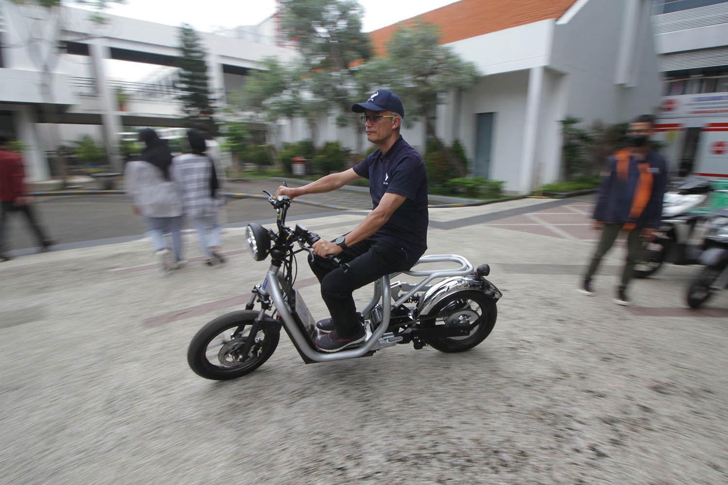 VKTR dan PENS Petakan Potensi Industri Elektrifikasi Transportasi di Indonesia
