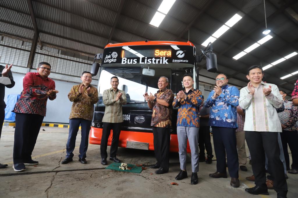Grup Bakrie Kembali Hadirkan Armada Bus Listrik di Jakarta