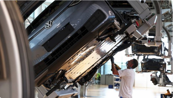 Outlook Industri Baterai EV, Benarkah Bakal Oversupply pada 2025?