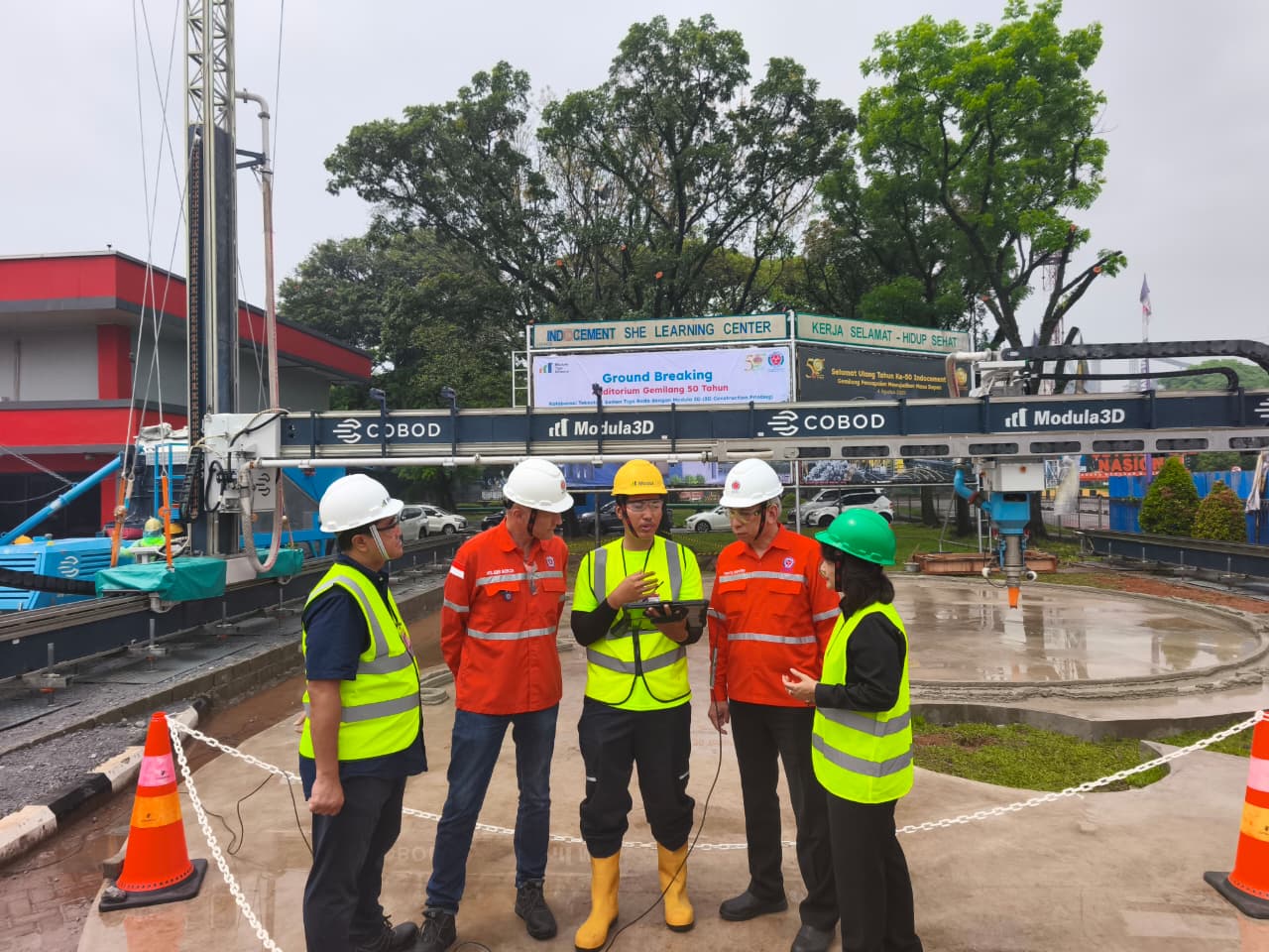 Indocement dan Modula3D Berkolaborasi Mendirikan Bangunan dengan Teknologi Mesin "3D Construction Printing"